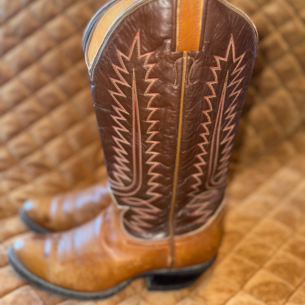 Vintage Tony Lama Tan and Brown Cowboy Boots - Picture 2 of 8